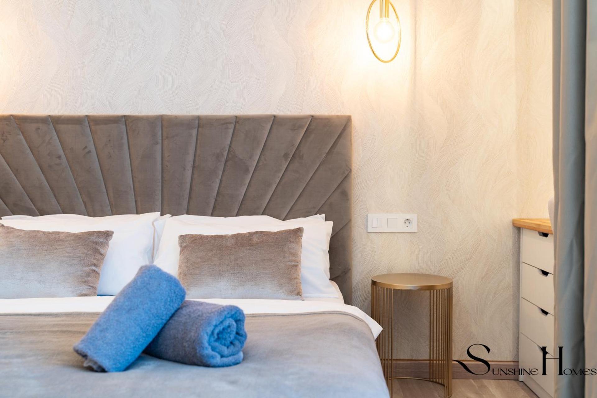 Seaview Beachfront Studio With Aqua Park & Balcony เบนัลมาเดนา ภายนอก รูปภาพ